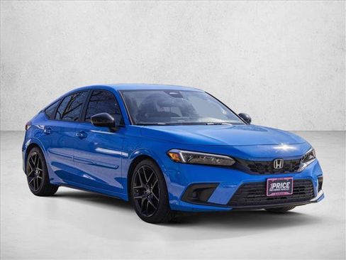 Used 2024 Honda Civic Sport image 3