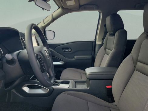 Used 2022 Nissan Frontier SV image 15