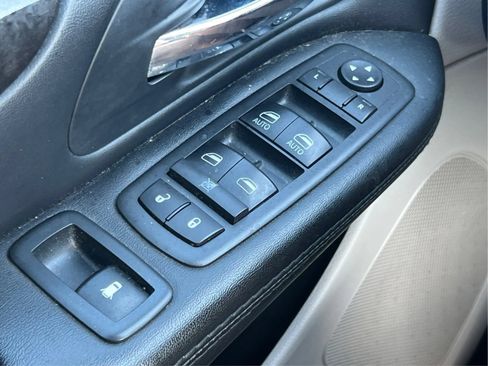 Used 2018 Dodge Grand Caravan SE w/ Power Convenience Group I FWD image 42