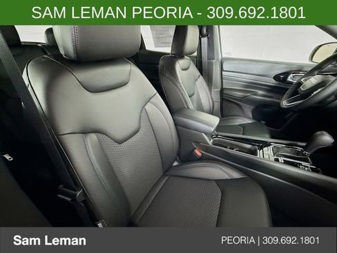 New 2026 Jeep Compass Latitude AWD/4WD image 23