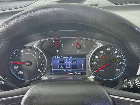 Used 2021 Chevrolet Equinox LT FWD image 12