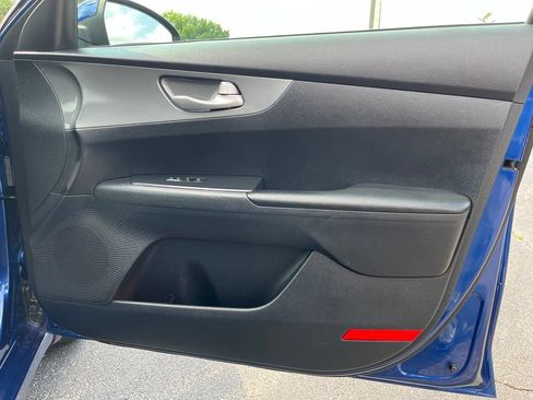 Used 2021 Kia Forte LXS FWD image 31