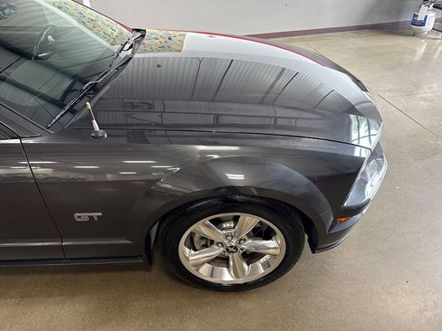Used 2007 Ford Mustang GT image 41