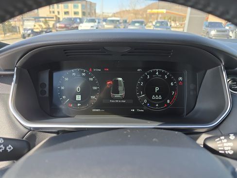 Used 2019 Land Rover Range Rover Sport HSE image 32