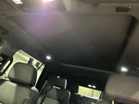 Used 2022 Chevrolet Tahoe Z71 w/ Off-Road Capability Package image 16