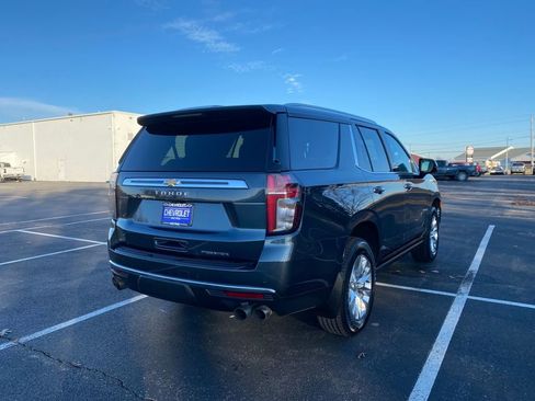 Used 2021 Chevrolet Tahoe Premier w/ Premium Package image 7
