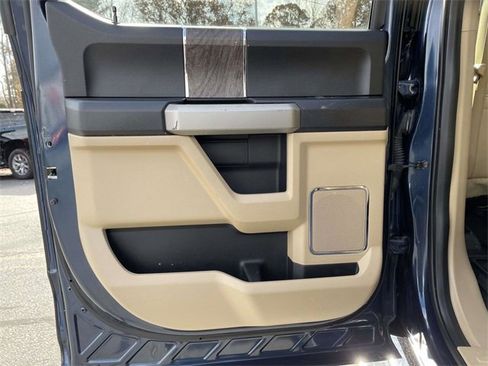 Used 2017 Ford F250 Lariat w/ Lariat Ultimate Package image 15