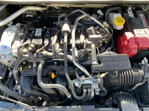 Used 2025 Nissan Sentra SV image 30