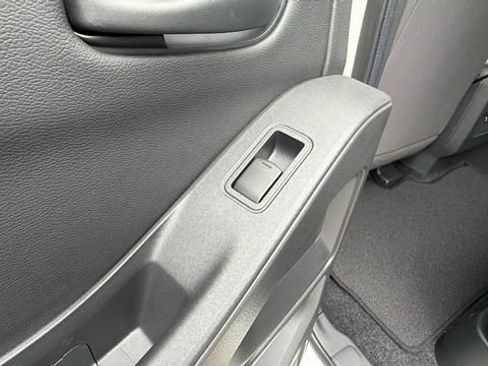 New 2026 Nissan Frontier SV w/ Tow Package image 15