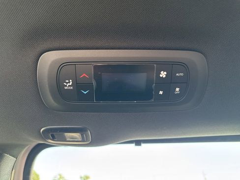 New 2026 Chrysler Pacifica Limited w/ S Appearance Package image 26