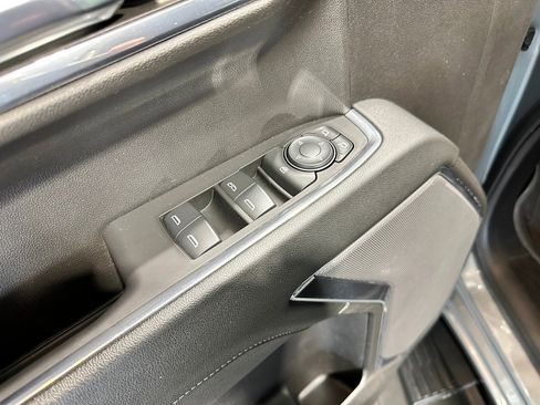 Used 2024 GMC Sierra 1500 Elevation image 13