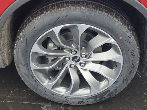 New 2026 Lincoln Aviator AWD image 5