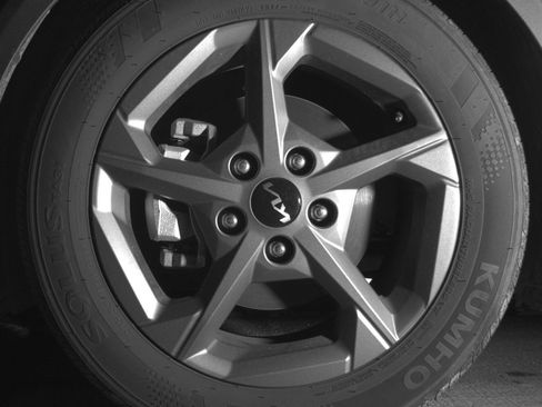 Used 2025 Kia K4 LXS image 12