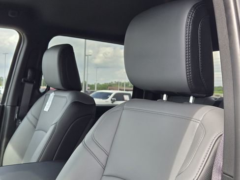 New 2026 RAM 2500 Tradesman AWD/4WD image 15