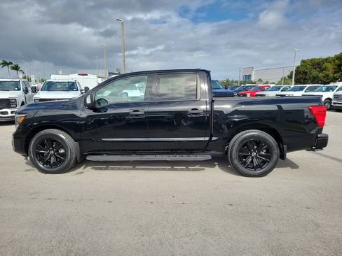 Used 2023 Nissan Titan SV w/ SV Convenience Package image 8