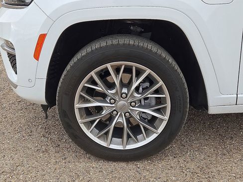 Used 2022 Jeep Grand Cherokee Summit w/ Advanced Protech Group IV image 11