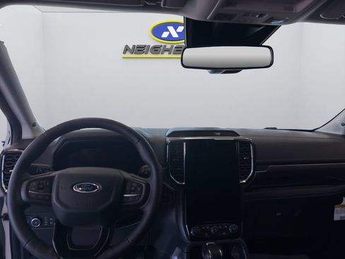 New 2025 Ford Ranger Lariat w/ Advanced Towing Package AWD/4WD image 16