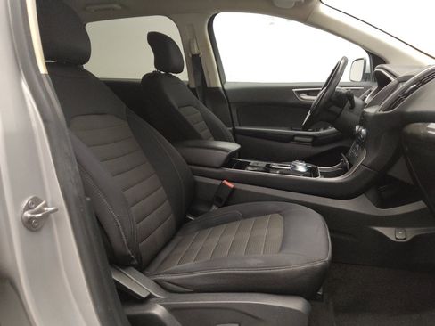 Used 2019 Ford Edge SEL image 21