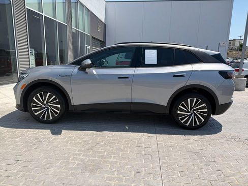 Certified 2025 Volkswagen ID.4 Pro AWD/4WD image 3
