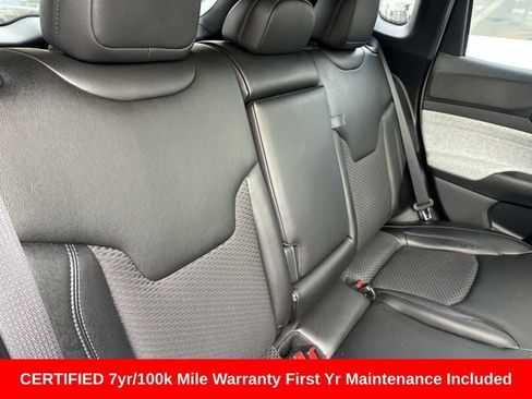 Used 2023 Jeep Compass Latitude w/ Sun and Sound Group AWD/4WD image 13