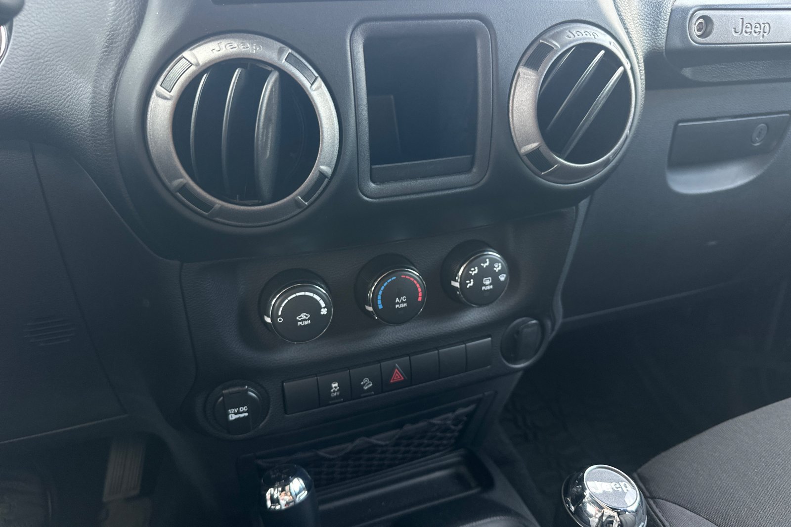 Used 2016 Jeep Wrangler Sport AWD/4WD image 24