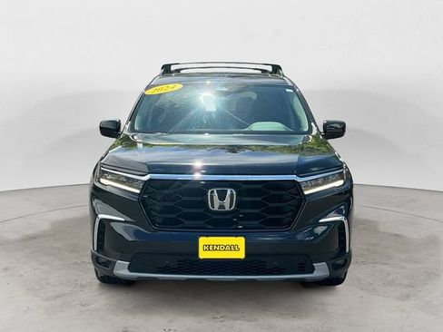 Used 2024 Honda Pilot Touring image 8