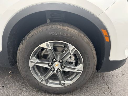 Certified 2025 Chevrolet Blazer LT w/ LPO, Floor Liner Package image 4