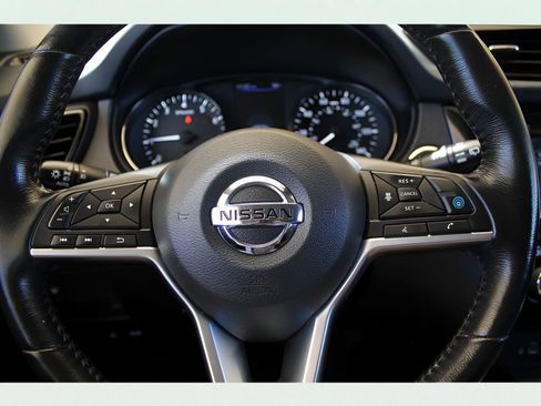 Used 2019 Nissan Rogue Sport SV w/ Technology Package image 30