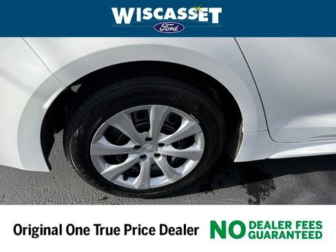 Used 2024 Toyota Corolla LE image 24