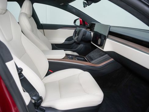 Used 2023 Tesla Model S Standard Range AWD/4WD image 24