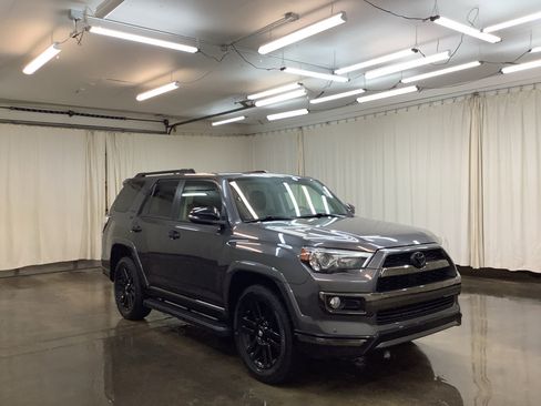 Used 2019 Toyota 4Runner Limited AWD/4WD image 4
