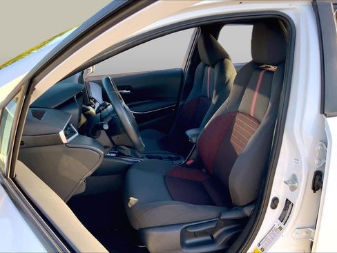 Used 2024 Toyota Corolla SE FWD image 8
