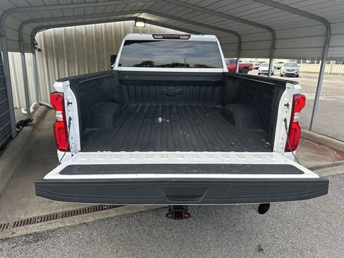 Used 2021 Chevrolet Silverado 2500 Custom w/ Custom Value Package image 30