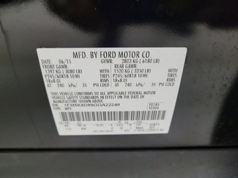 Used 2016 Ford Explorer XLT w/ Equipment Group 202A AWD/4WD image 33