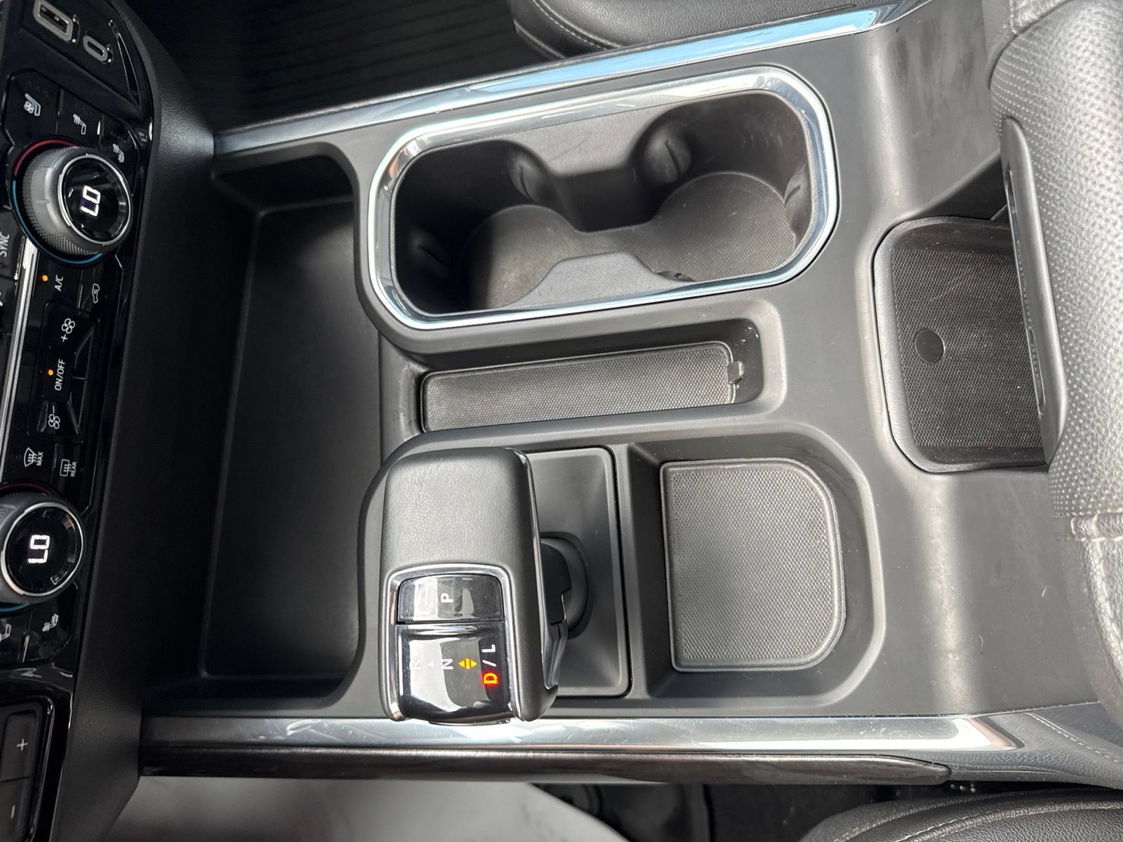 Used 2023 Chevrolet Silverado 1500 LTZ AWD/4WD image 33