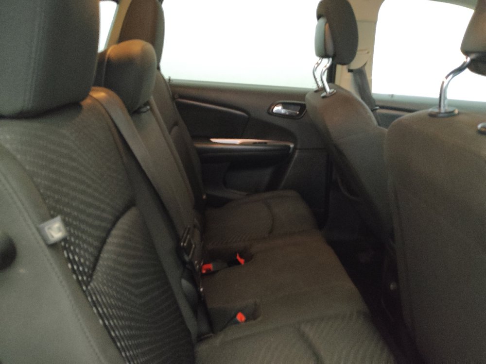 Used 2018 Dodge Journey SE w/ Connectivity Group FWD image 19