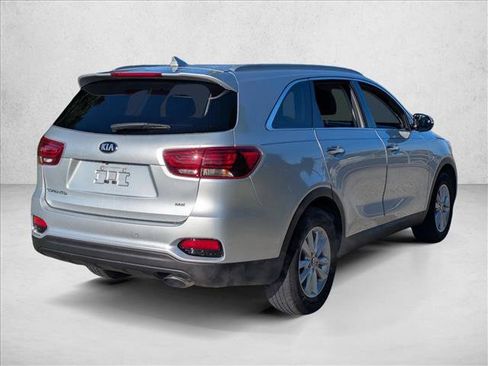 Used 2019 Kia Sorento FWD w/ LX Convenience Package image 5