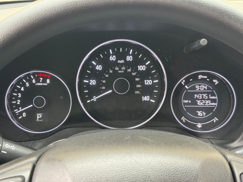 Used 2018 Honda HR-V EX image 18