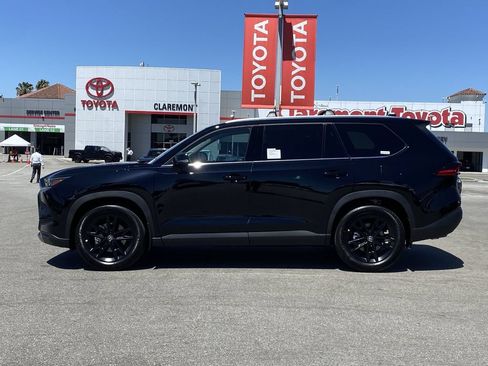 Used 2026 Toyota Grand Highlander AWD image 31