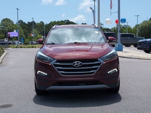 Used 2018 Hyundai Tucson Sport w/ Cargo Package FWD image 10