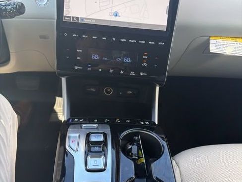 Certified 2023 Hyundai Tucson Limited image 19