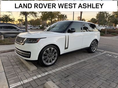 Used 2025 Land Rover Range Rover SE