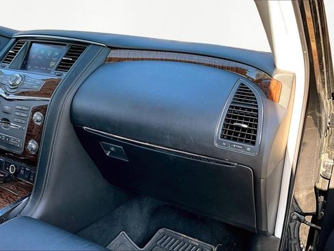 Used 2020 Nissan Armada SL image 19