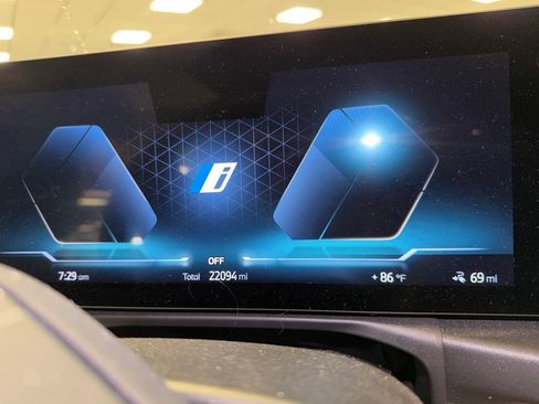 Certified 2023 BMW i4 eDrive35 w/ Premium Package RWD image 8