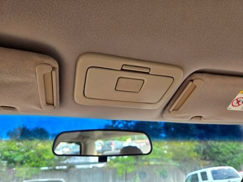 Used 2000 Toyota Camry LE FWD image 29