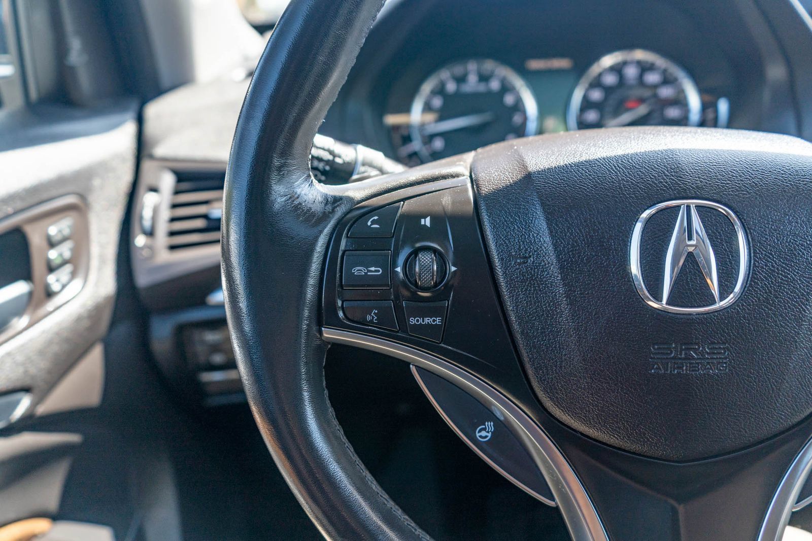 Used 2017 Acura MDX w/ Advance Package FWD image 28