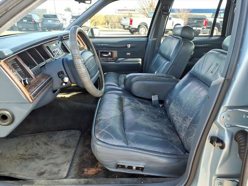 Used 1990 Lincoln Town Car Cartier image 3