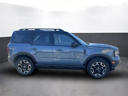 Used 2024 Ford Bronco Sport Outer Banks w/ Tech Package image 7