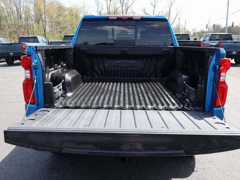 Used 2022 Chevrolet Silverado 1500 ZR2 w/ Technology Package image 36