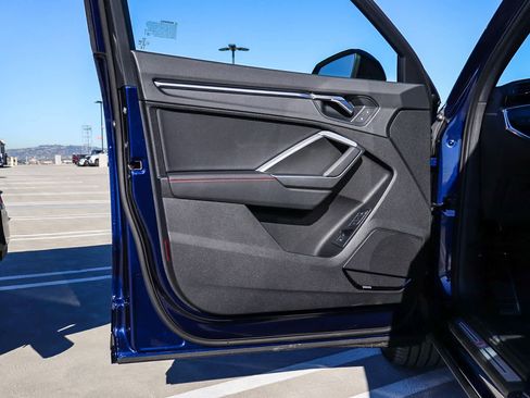 New 2025 Audi Q3 2.0T Premium Plus image 30